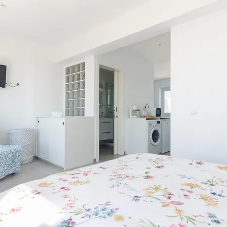 Yourhouse Monges Sea View Apartment